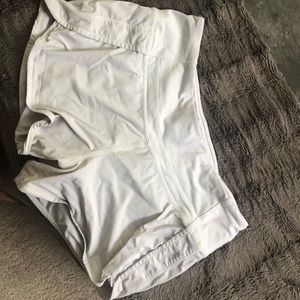 white lululemon speed short size 4
